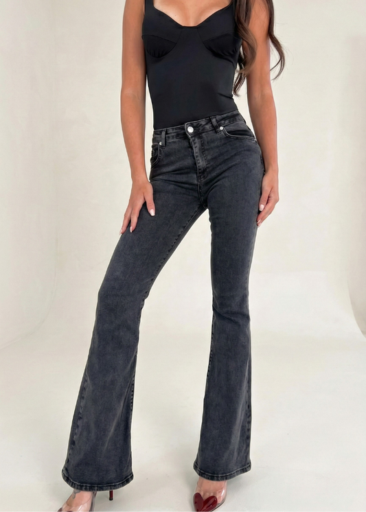 Fiona - Vaqueros negros con estilo